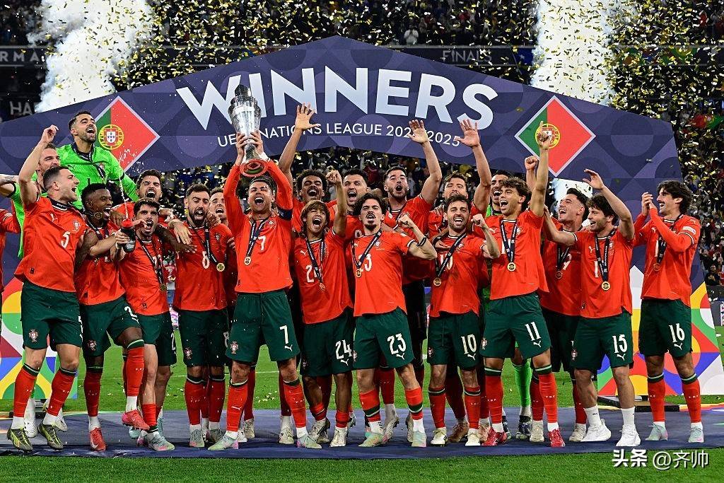 欧国联比赛中诞生新的英雄，球迷为之感动