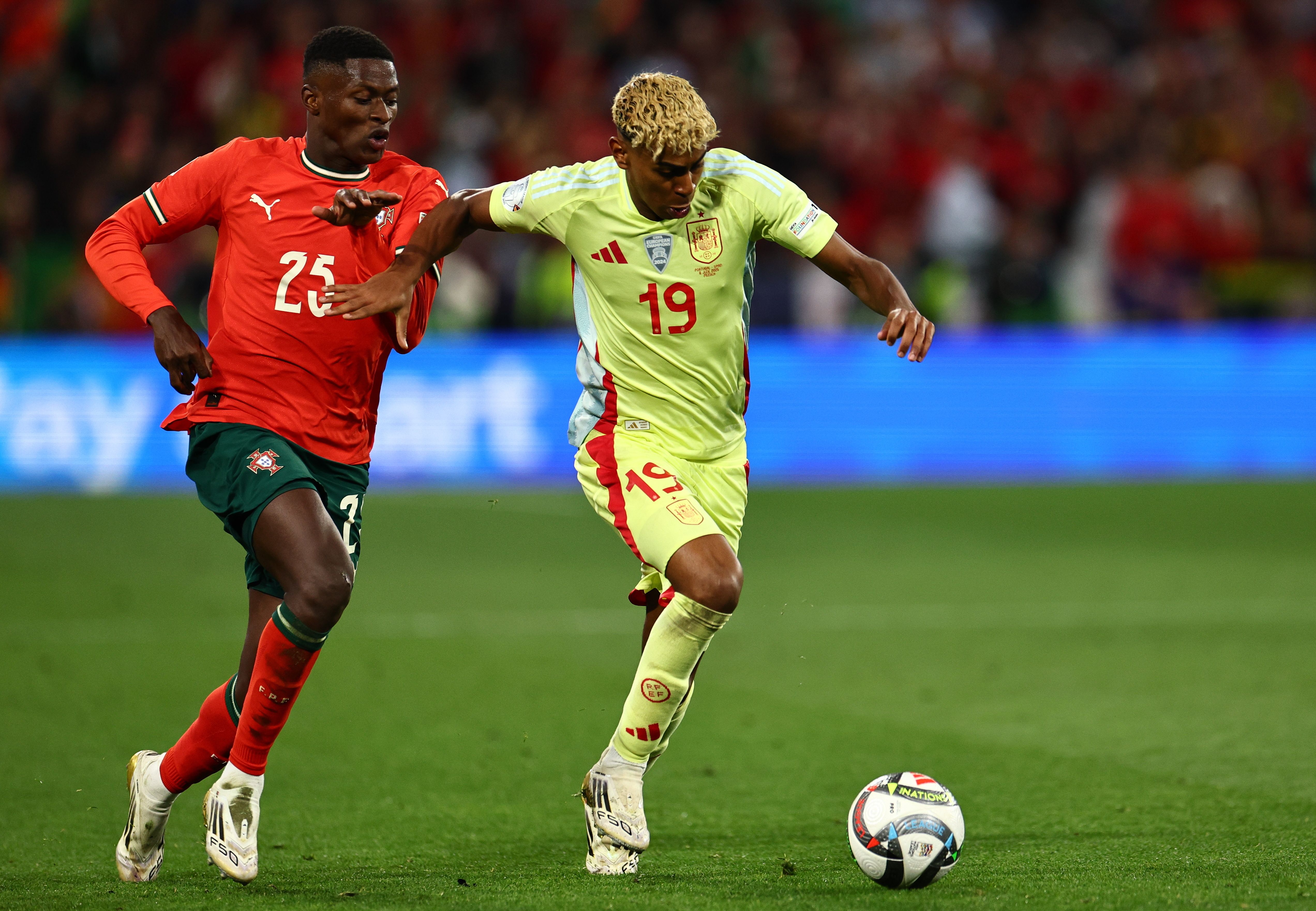 葡萄牙队在非洲挑战赛中取得胜利 葡萄牙队在非洲挑战赛中取得胜利